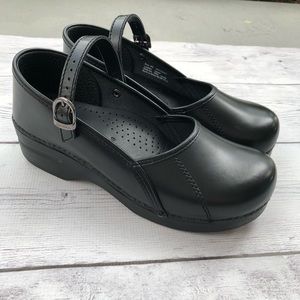 Dansko Mary Jane Black Clogs size 40. I purchased, but they were to big.